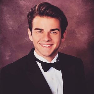 Meet your Posher, Carson